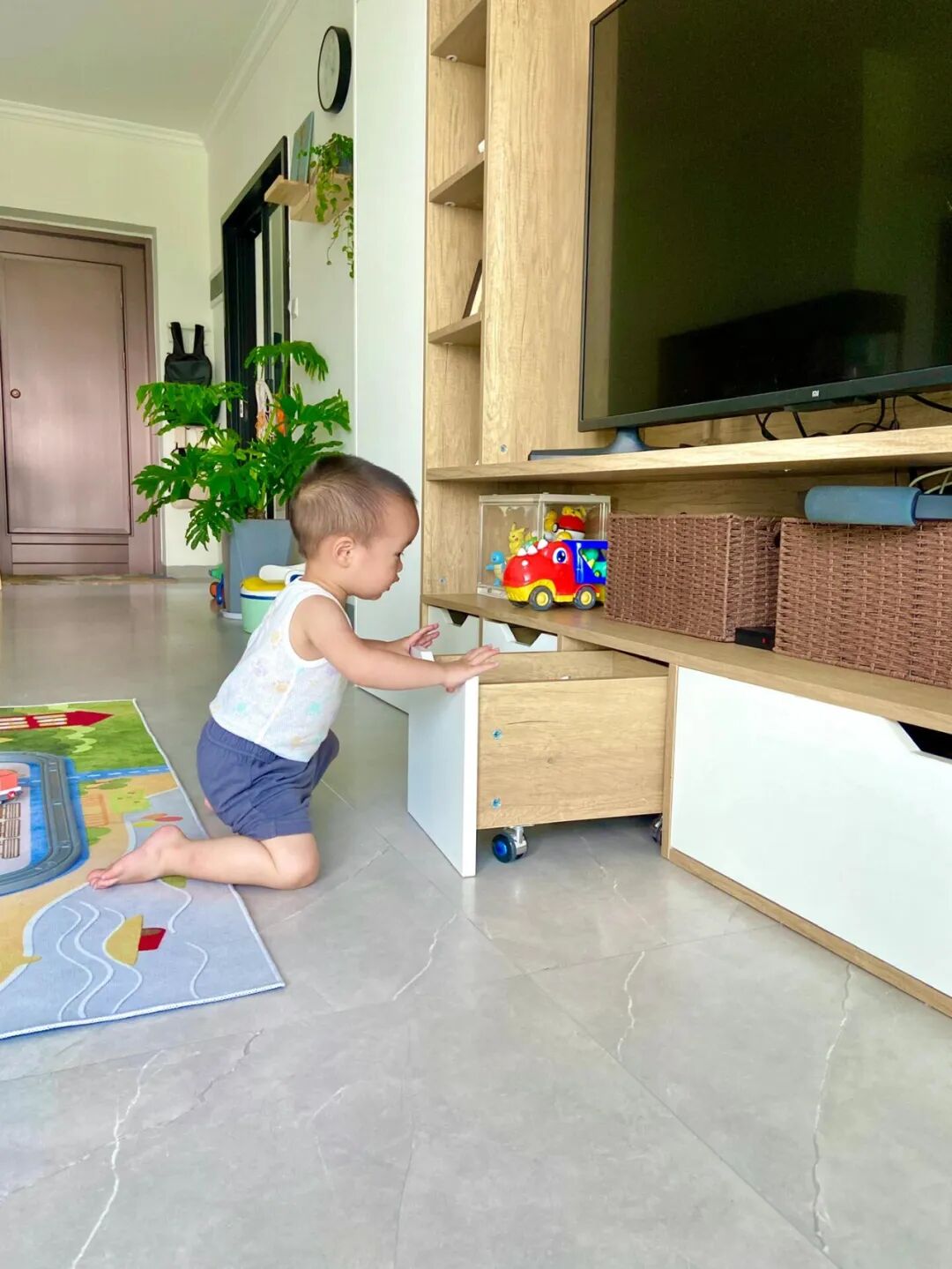 Sau 1 năm sống trong nhà mới, tôi nhận ra: 5 kiểu ngăn kéo này mới là thiết kế đáng làm nhất, dùng mỗi ngày mới thấy “đắt giá” - Ảnh 3.