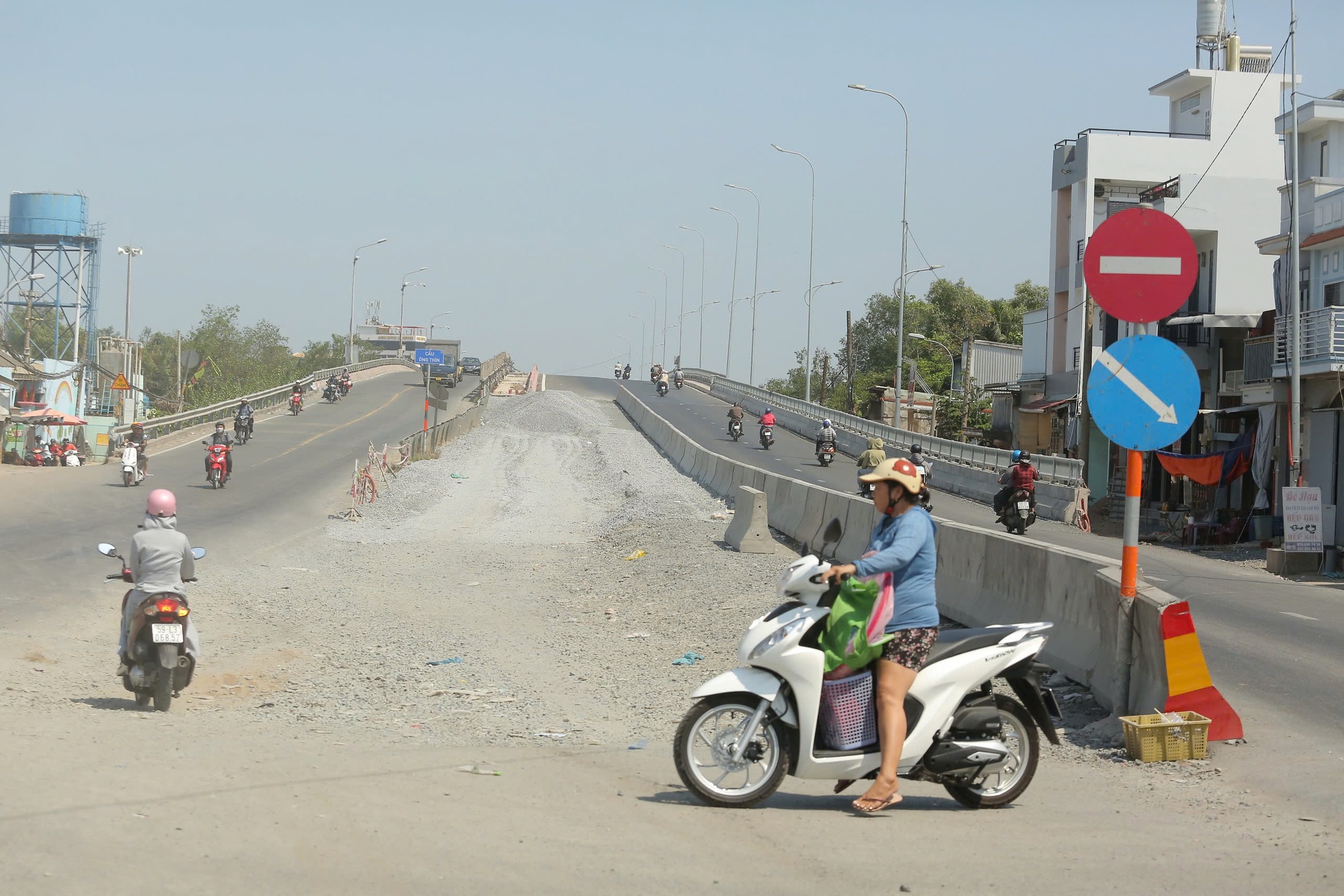 Thông xe tạm cầu Ông Thìn thúc đẩy mở rộng Quốc lộ 50 năm 2026 - Ảnh 8.