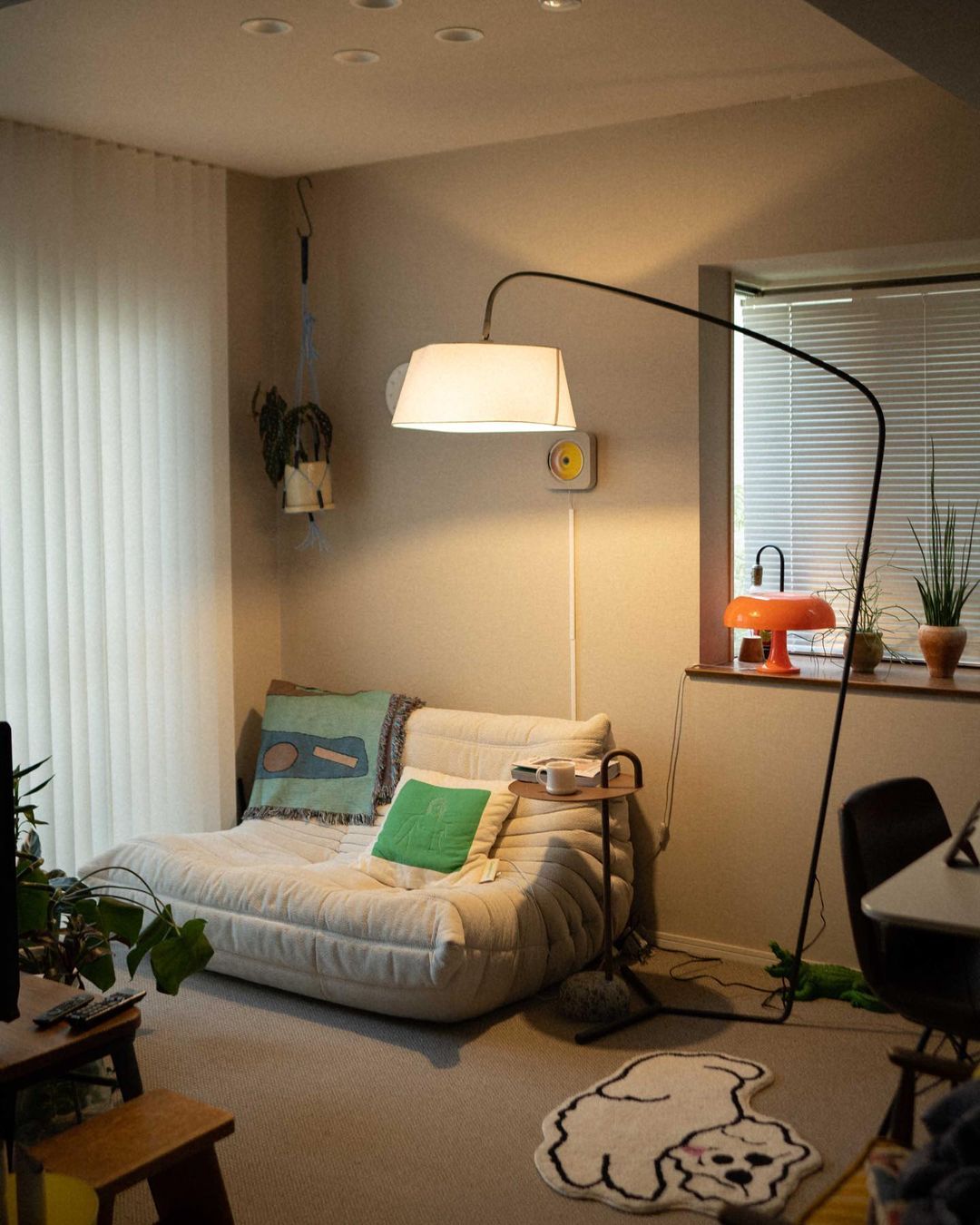 Lương 10 triệu thuê nhà hết gần 5 triệu, ai cũng bảo tôi đua đòi: Ở 1 năm mới thấy đó là bước ngoặt!- Ảnh 1.