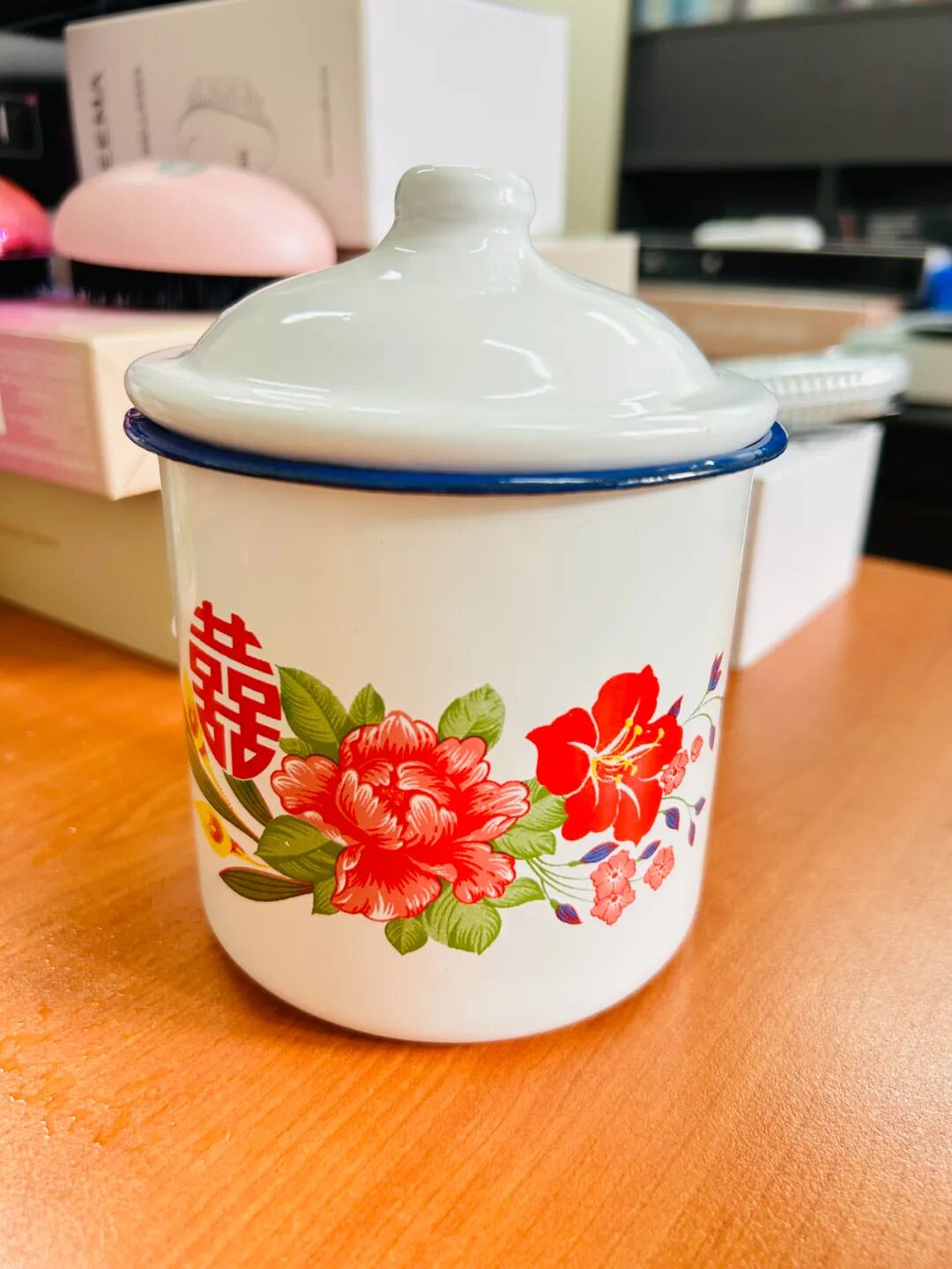 Mẹ tôi giữ nhà luôn sạch dù không dọn nhiều: 15 thói quen nhỏ tưởng “khó chịu” nhưng giúp tiết kiệm cả thời gian lẫn tiền mỗi tháng - Ảnh 15.