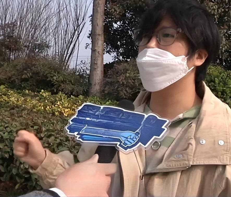 Ký hợp đồng mua căn hộ 3,4 tỷ, qua một đêm chủ nhà lại đòi tăng thêm 380 triệu đồng: “Họ nghĩ tôi giàu nên bắt trả nhiều hơn”- Ảnh 1.