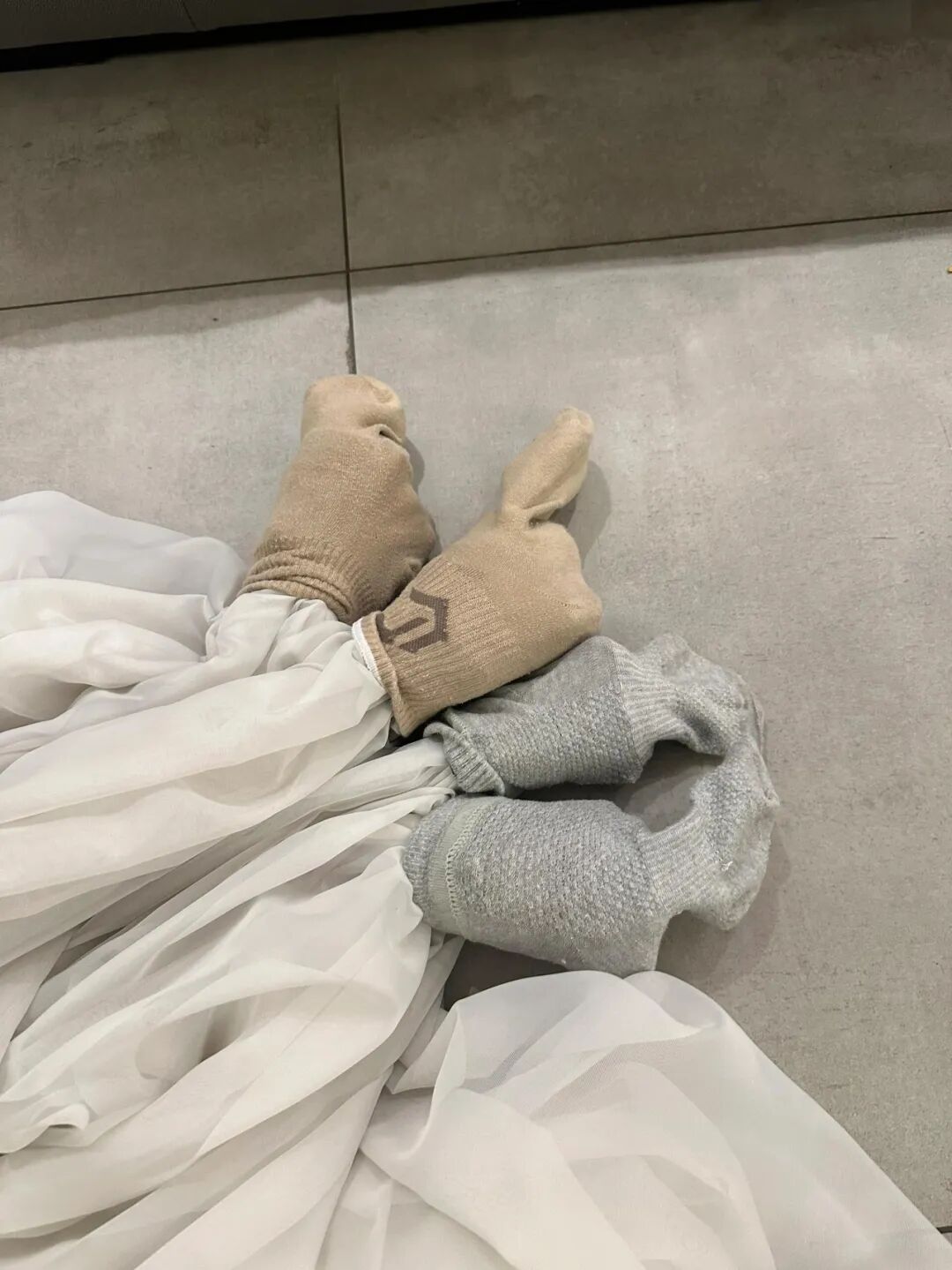 Mẹ tôi giữ nhà luôn sạch dù không dọn nhiều: 15 thói quen nhỏ tưởng “khó chịu” nhưng giúp tiết kiệm cả thời gian lẫn tiền mỗi tháng - Ảnh 13.