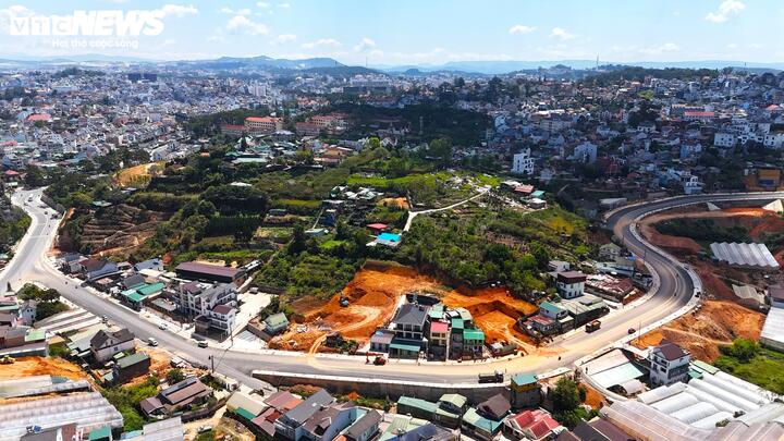 Cận cảnh đường vành đai 870 tỷ đồng, băng qua rừng thông xanh mát của Đà Lạt- Ảnh 8.