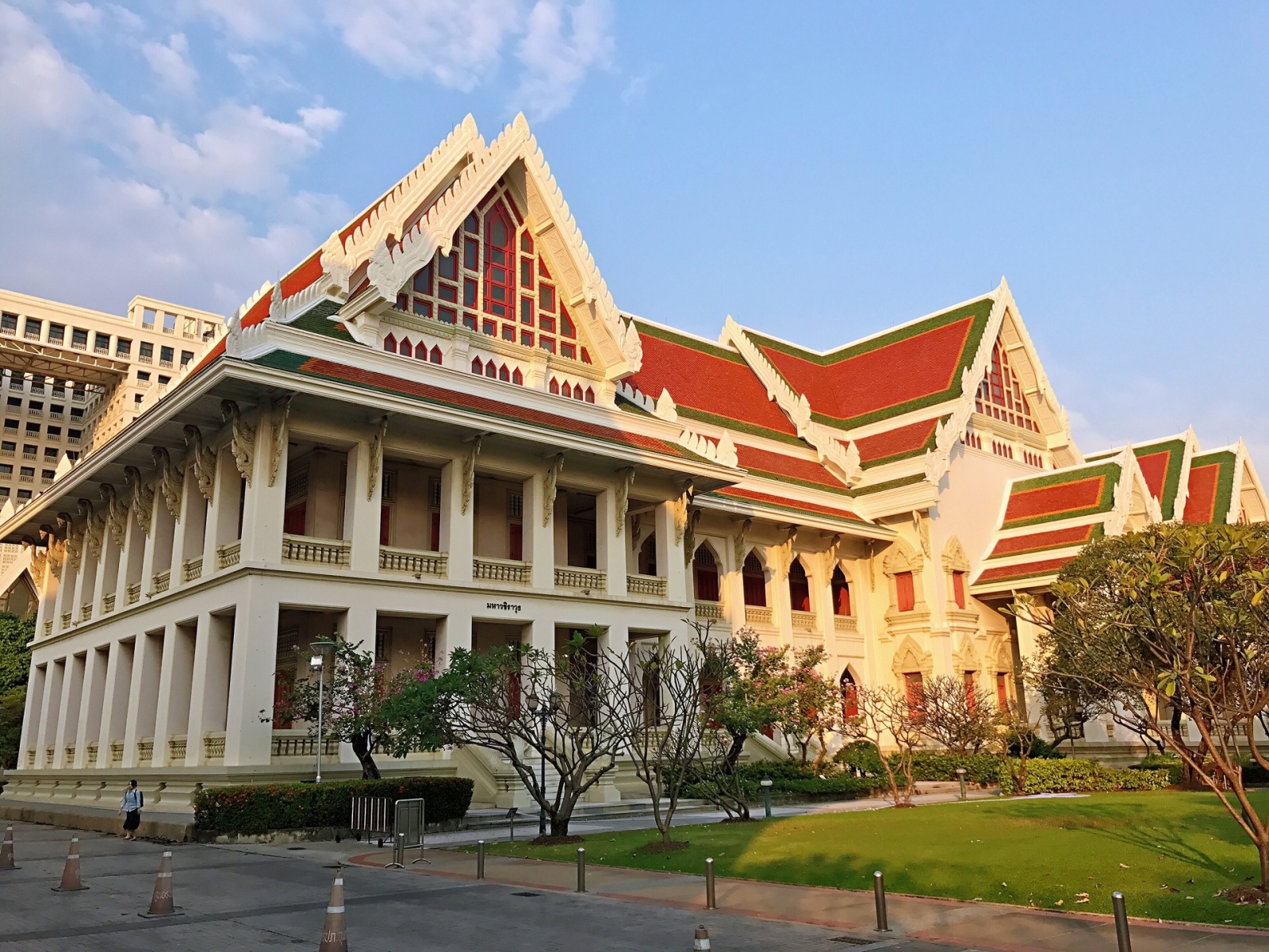 Thứ tiếng nhìn như 