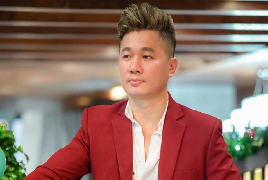 Nam ca sĩ là ông chủ khách sạn 50 phòng TP.HCM tuyên bố về nghệ sĩ - Ảnh 2.