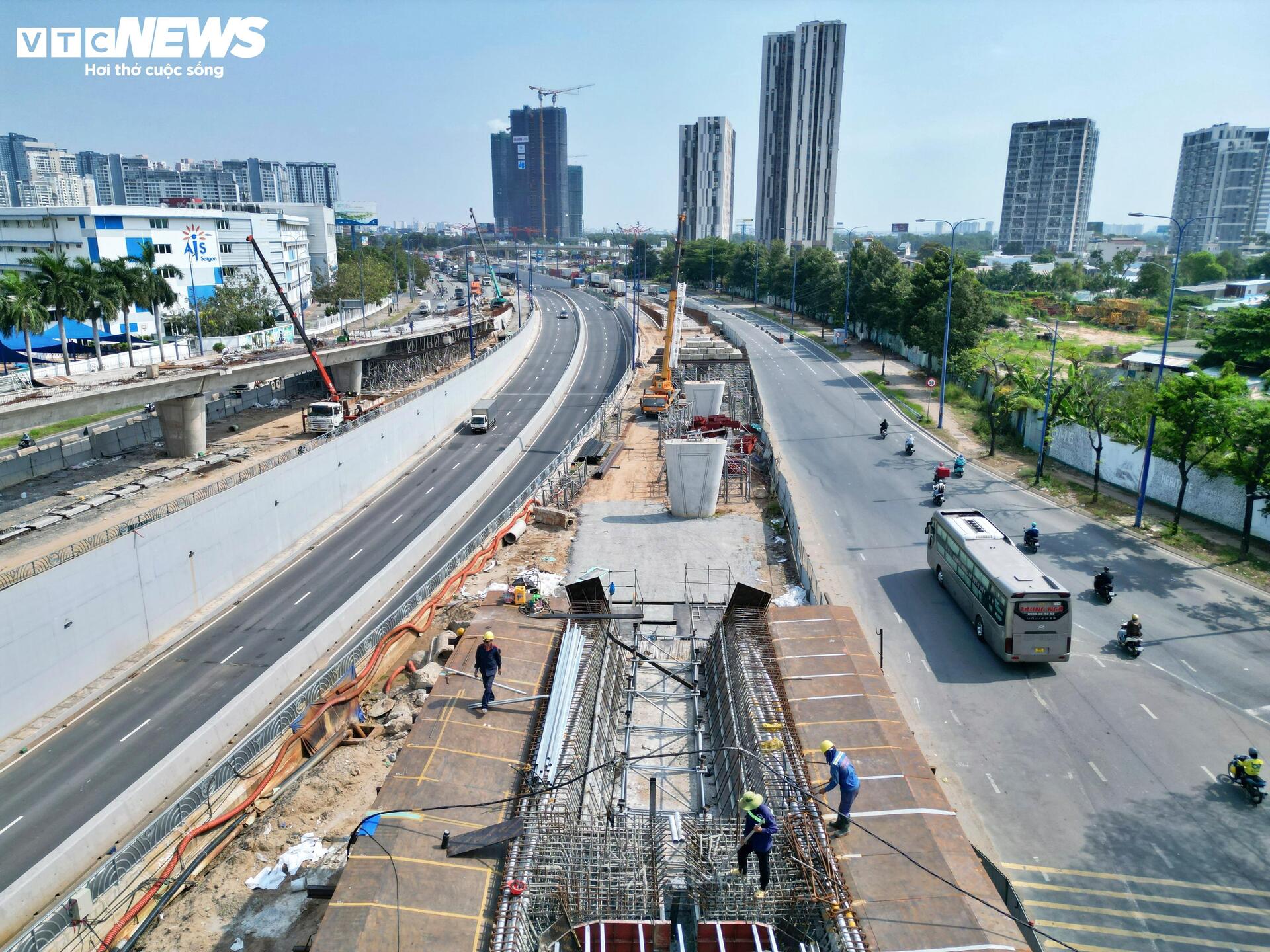 Cận cảnh dự án nút giao hiện đại bậc nhất TP.HCM sau nhiều lần chậm tiến độ- Ảnh 11.