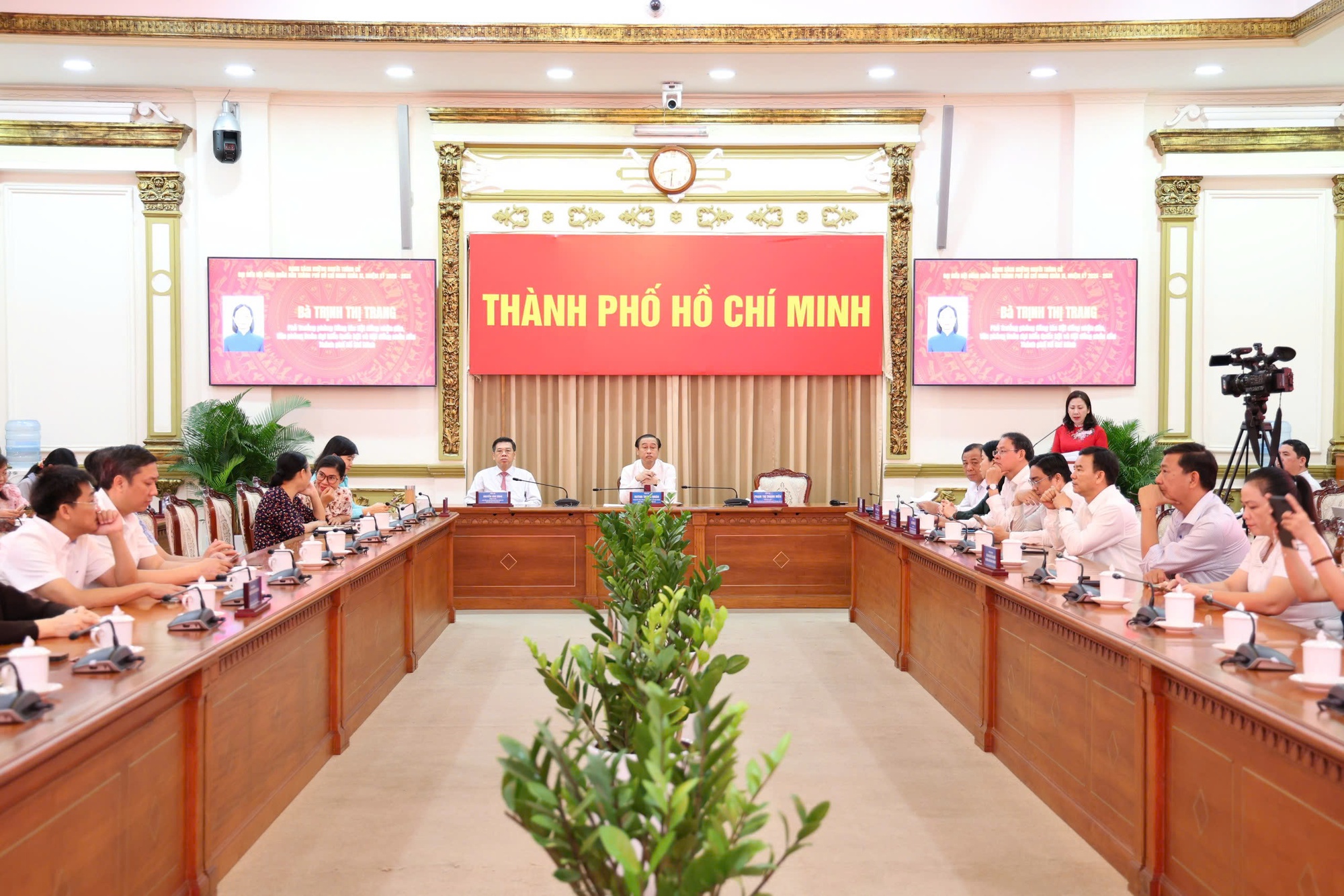 Công bố danh sách những người trúng cử đại biểu HĐND TPHCM khóa XI - Ảnh 6.