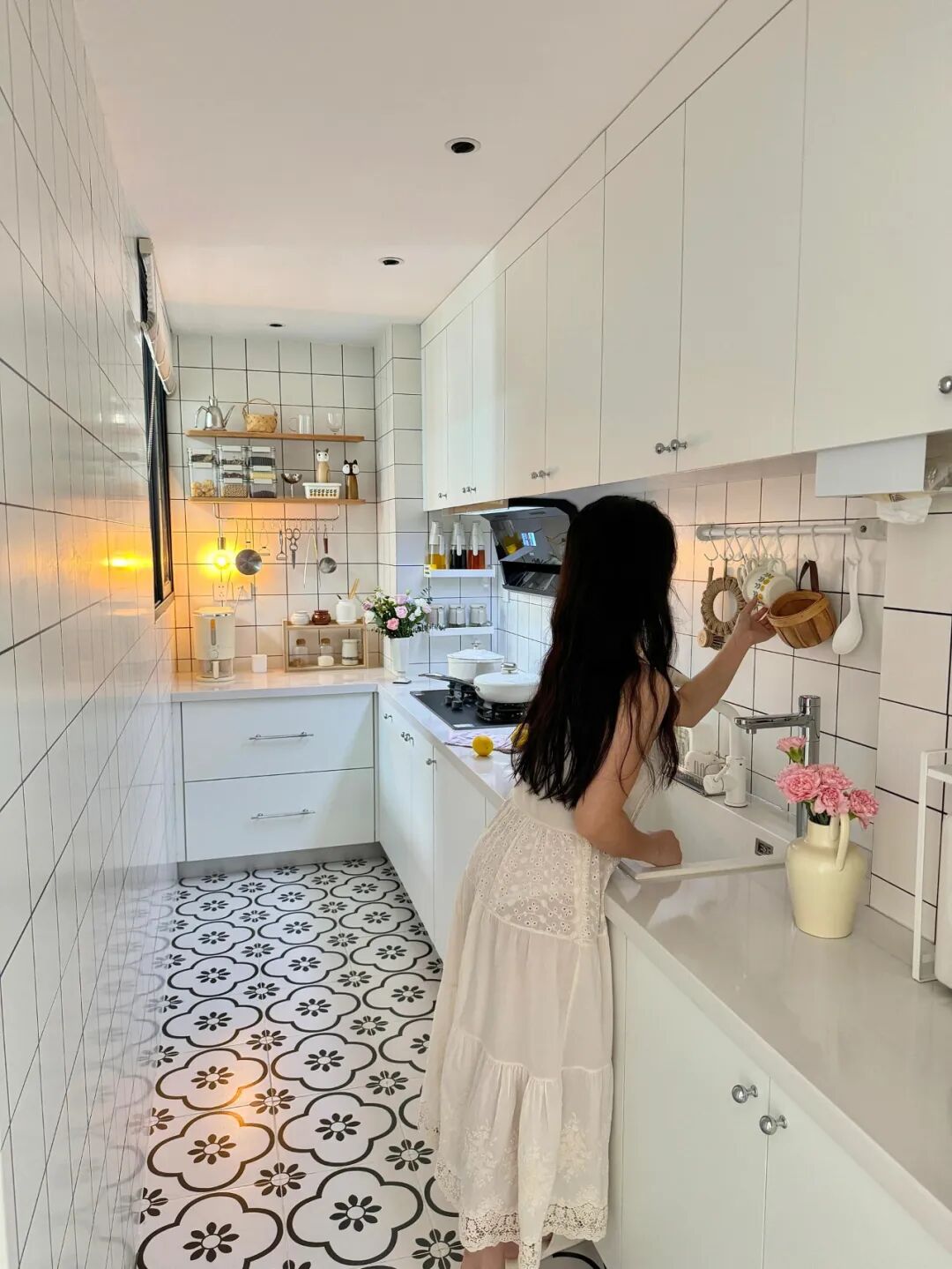 Chuyển về nhà mới 2 tháng, tôi mới hiểu: Có một kiểu mệt mỏi gọi là “nấu ăn tùy tiện trong bếp” và 6 thiết kế đẹp nhưng bất tiện này là nguyên nhân- Ảnh 3.