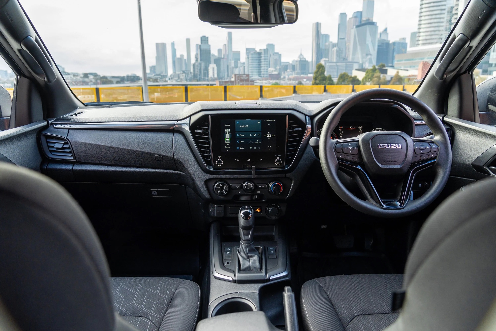 Isuzu D-Max 2026 sắp ra mắt ĐNÁ: Máy 2.2L mới mạnh hơn hẳn, tiết kiệm dầu hơn, về Việt Nam sẽ dễ cạnh tranh hơn với Triton- Ảnh 3.