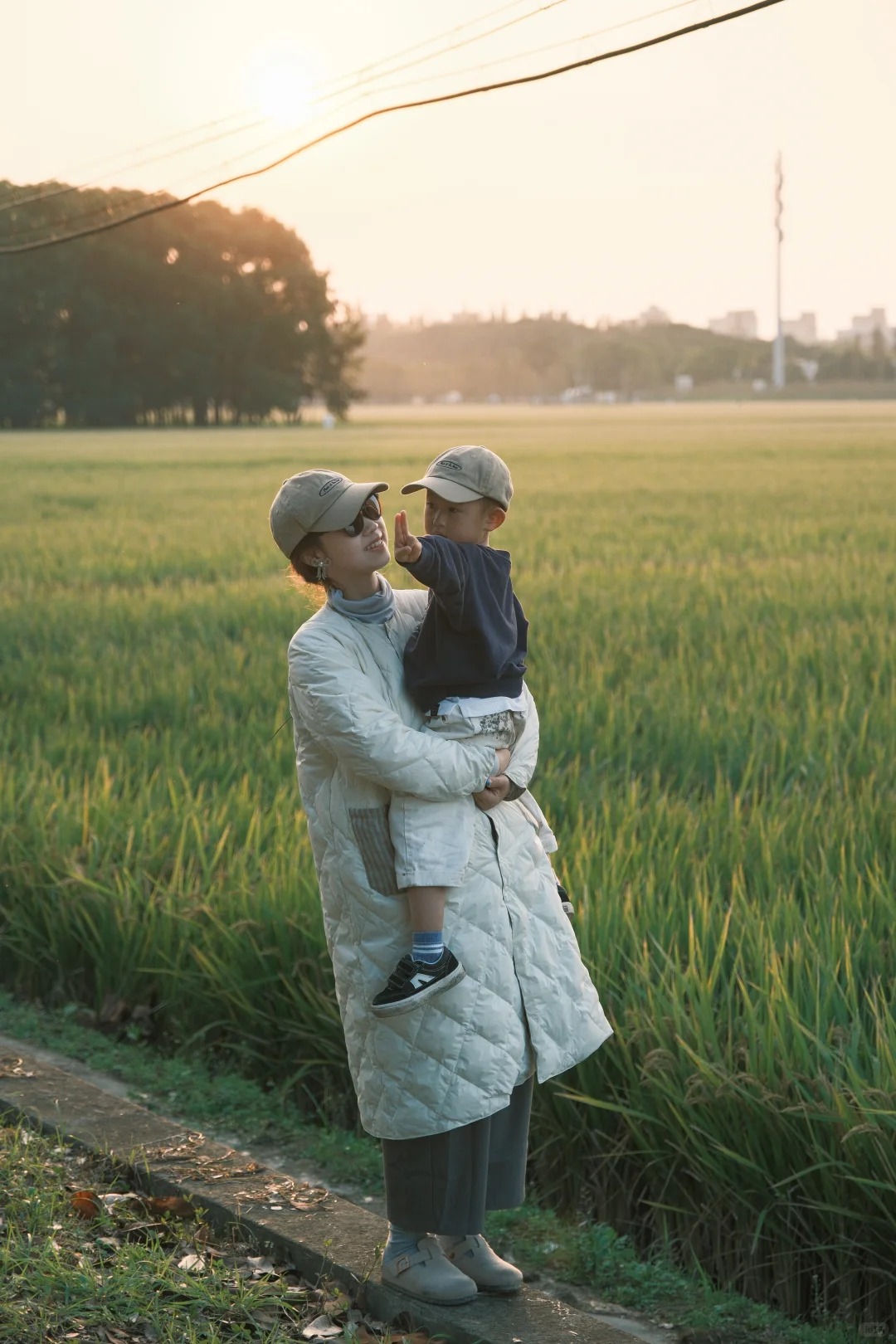 Lý do người 30 tuổi ở thành phố lớn lại thích chọn người cùng quê để yêu?- Ảnh 2.