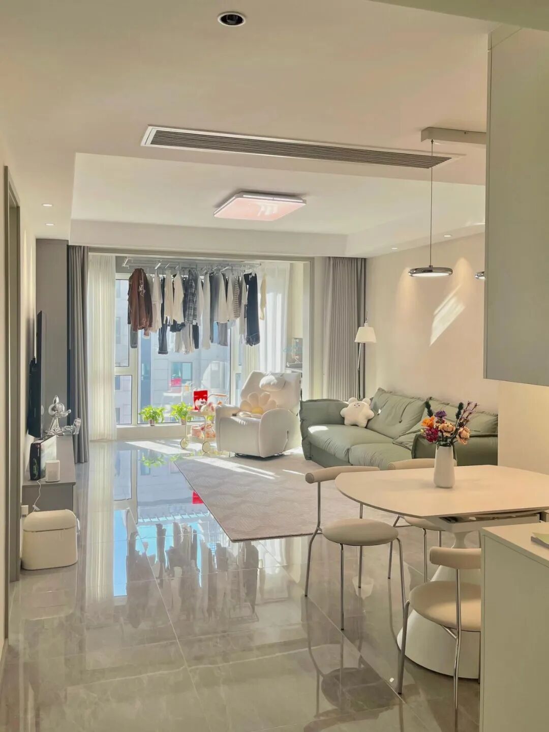 Nhà đẹp đến mấy cũng hóa “rẻ tiền” nếu giữ 6 thói quen này- Ảnh 3.