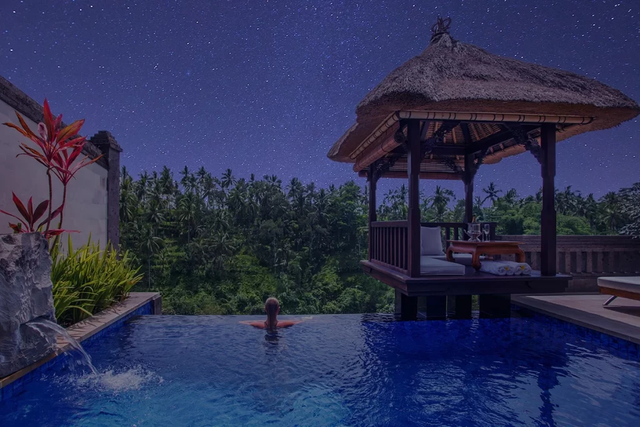 Khách Việt bất ngờ khi tới Bali: Không được ra ngoài, không đèn đường, không mua sắm - Đang có điều gì?- Ảnh 2.