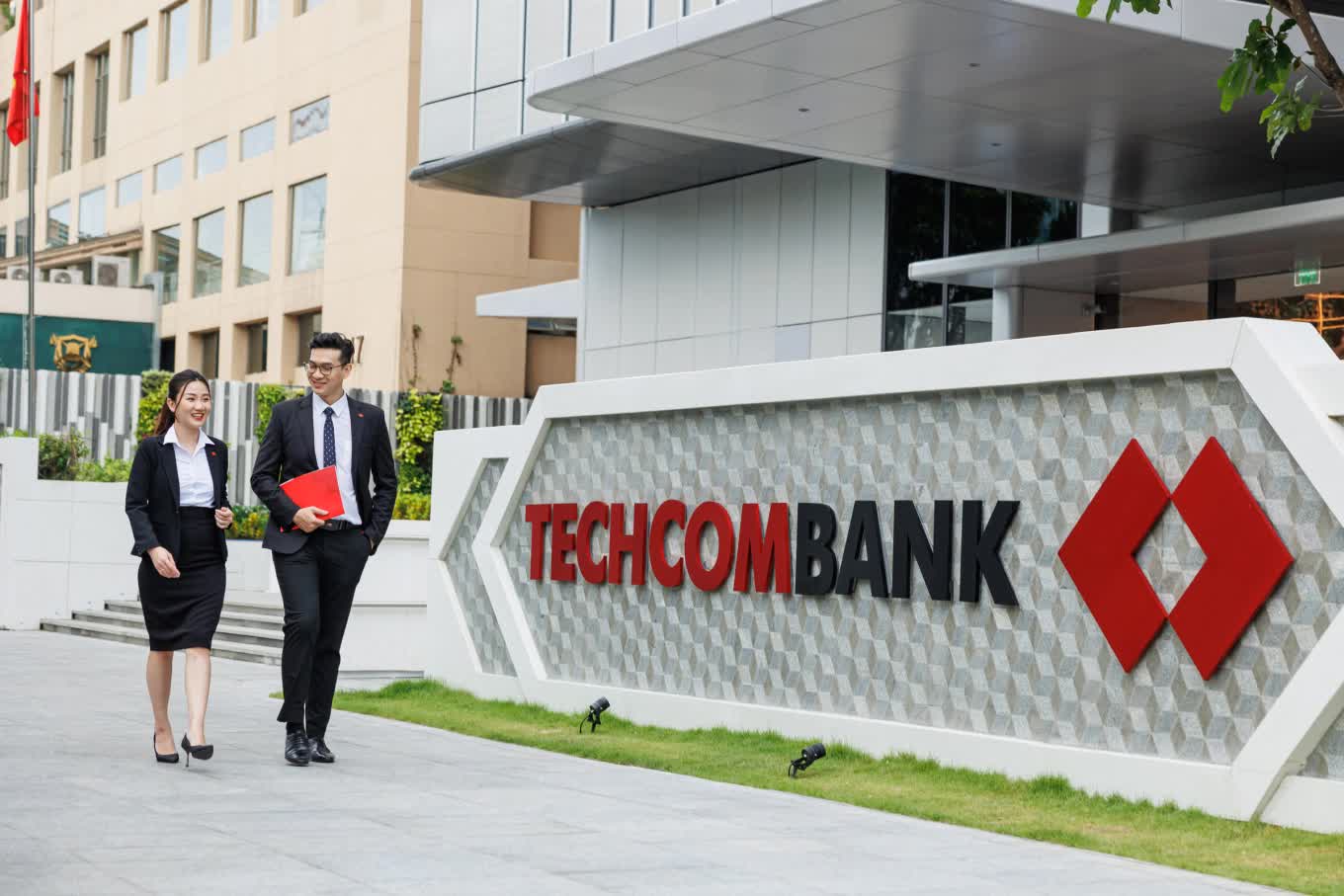 Moody’s nâng triển vọng tín nhiệm Techcombank lên “Tích cực”, đánh giá cao khả năng sinh lời và nền tảng vốn - Ảnh 1.