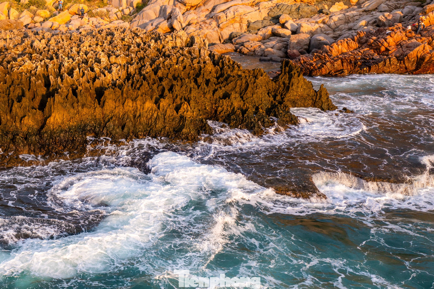 Nơi được ví như 'sao hỏa ven bờ' ở Khánh Hòa có gì mà nhiều người mộng mị?- Ảnh 2.