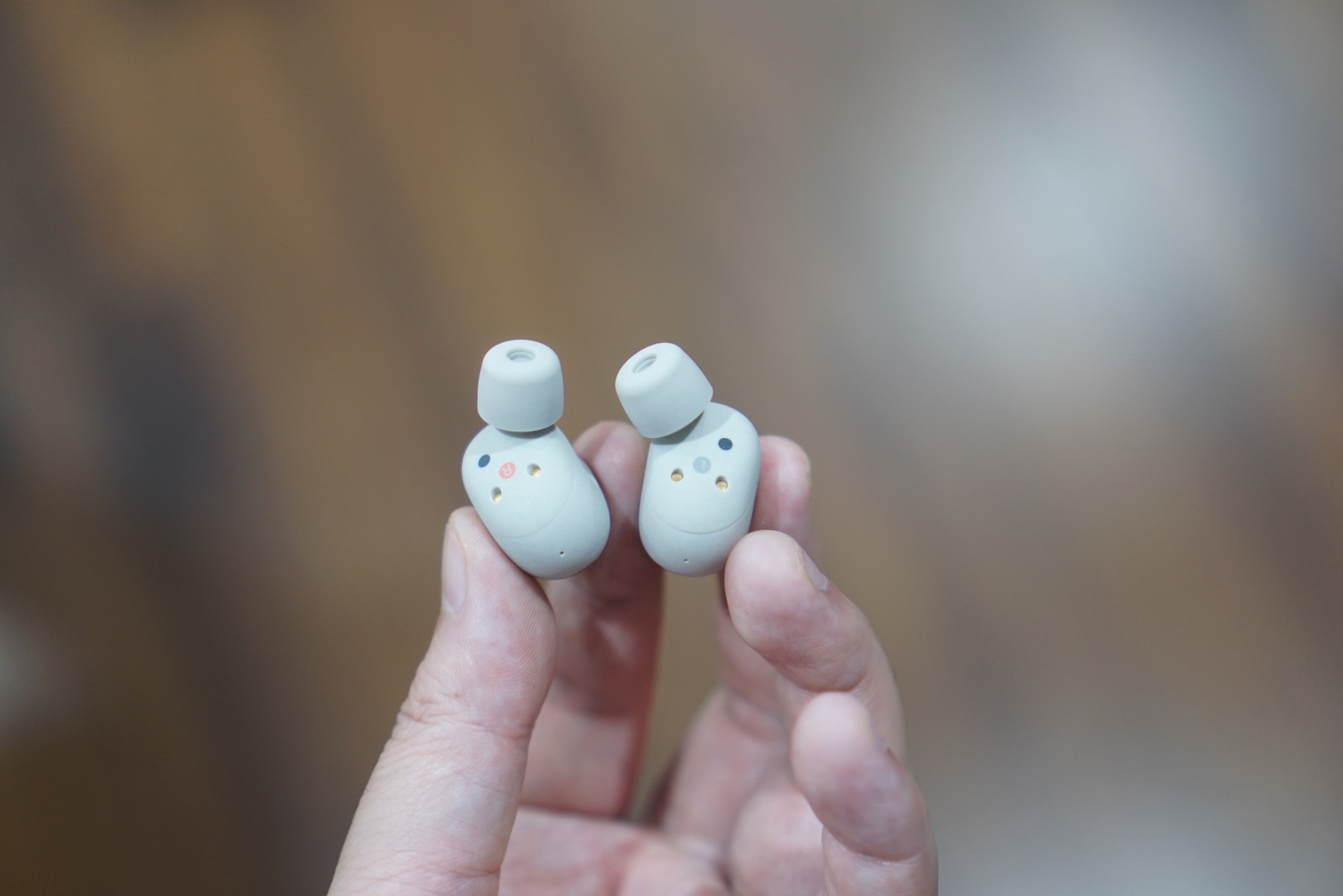 Dùng thử Sony WF-1000XM6: Tai nghe true wireless tiệm cận chuẩn mực hoàn hảo - Ảnh 3.