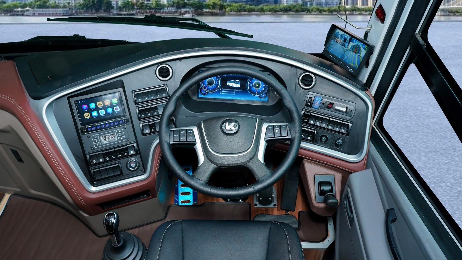 KIM LONG MOTOR xuất khẩu lô xe bus "Made in Việt Nam" thuần điện và diesel đầu tiên sang Thái Lan- Ảnh 4. KIM LONG MOTOR xuất khẩu lô xe bus "Made in Việt Nam" thuần điện và diesel đầu tiên sang Thái Lan- Ảnh 4.