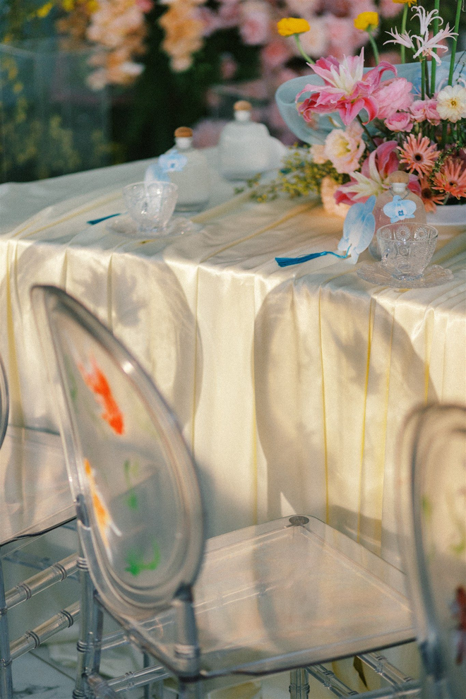 Đám cưới của cặp đôi Sóc Trăng đẹp khá tinh tế với tông pastel giữa dinh thự xa hoa, từng chi tiết đều được vẽ bằng tay- Ảnh 7.