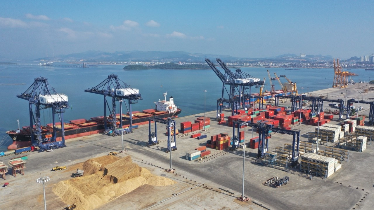 Cách nào gỡ điểm nghẽn cửa khẩu, logistics Quảng Ninh?- Ảnh 2.