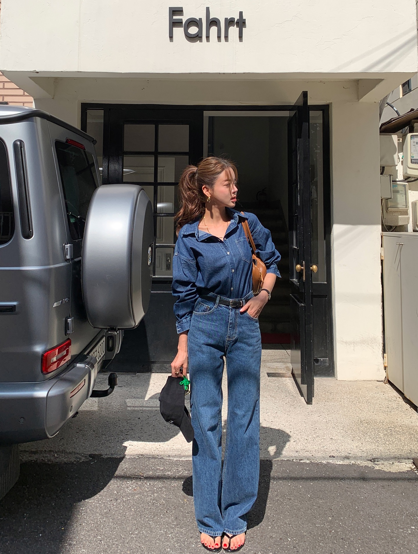 Quần jeans ống rộng - cách phối đồ sành điệu cho mùa hè 2026 - Ảnh 6.