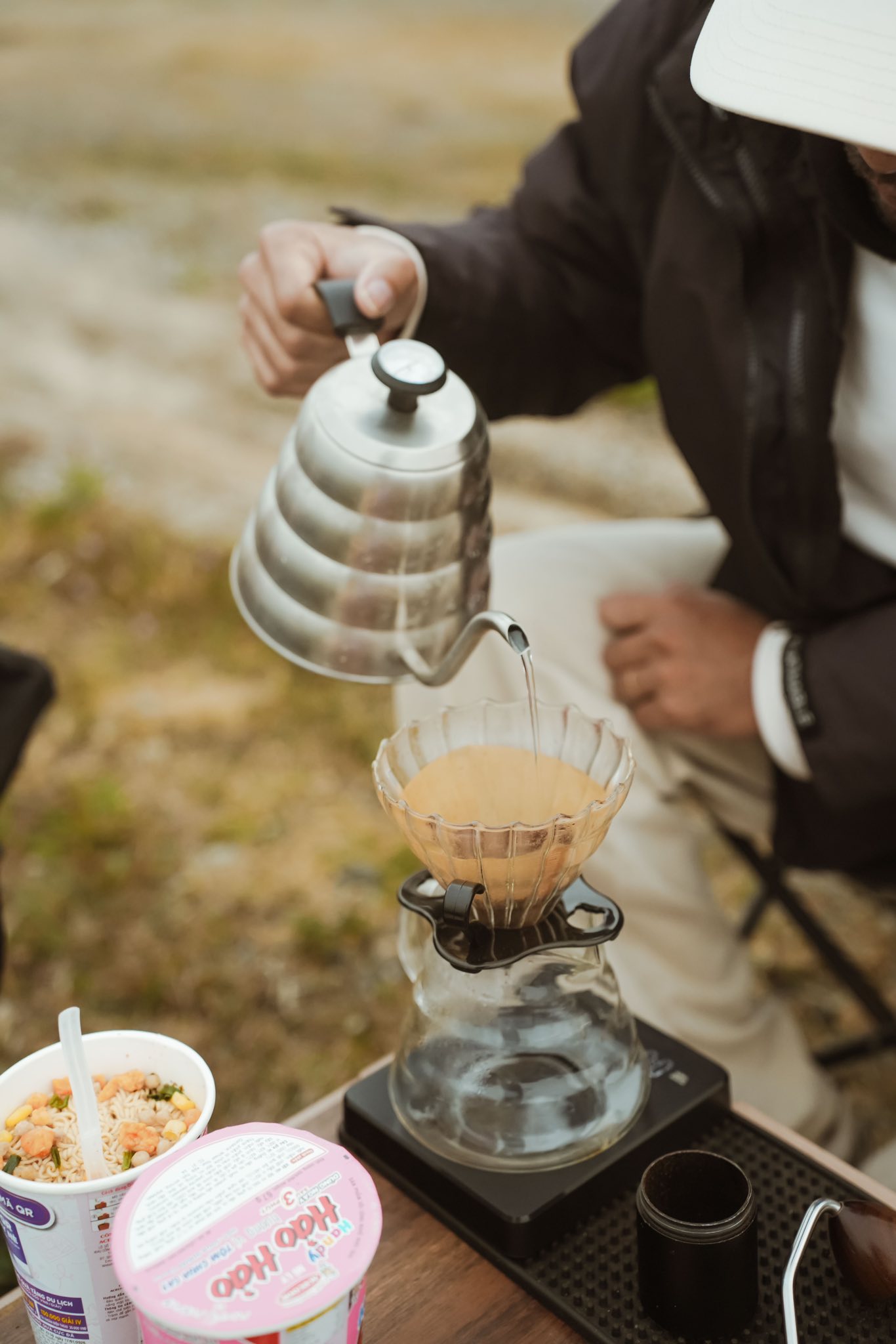 Giải mã hiện tượng du lịch năm 2026: Thiên đường trekking trỗi dậy từ những hố bom, trải nghiệm như trời Âu nhưng chi phí cực rẻ - Ảnh 6.