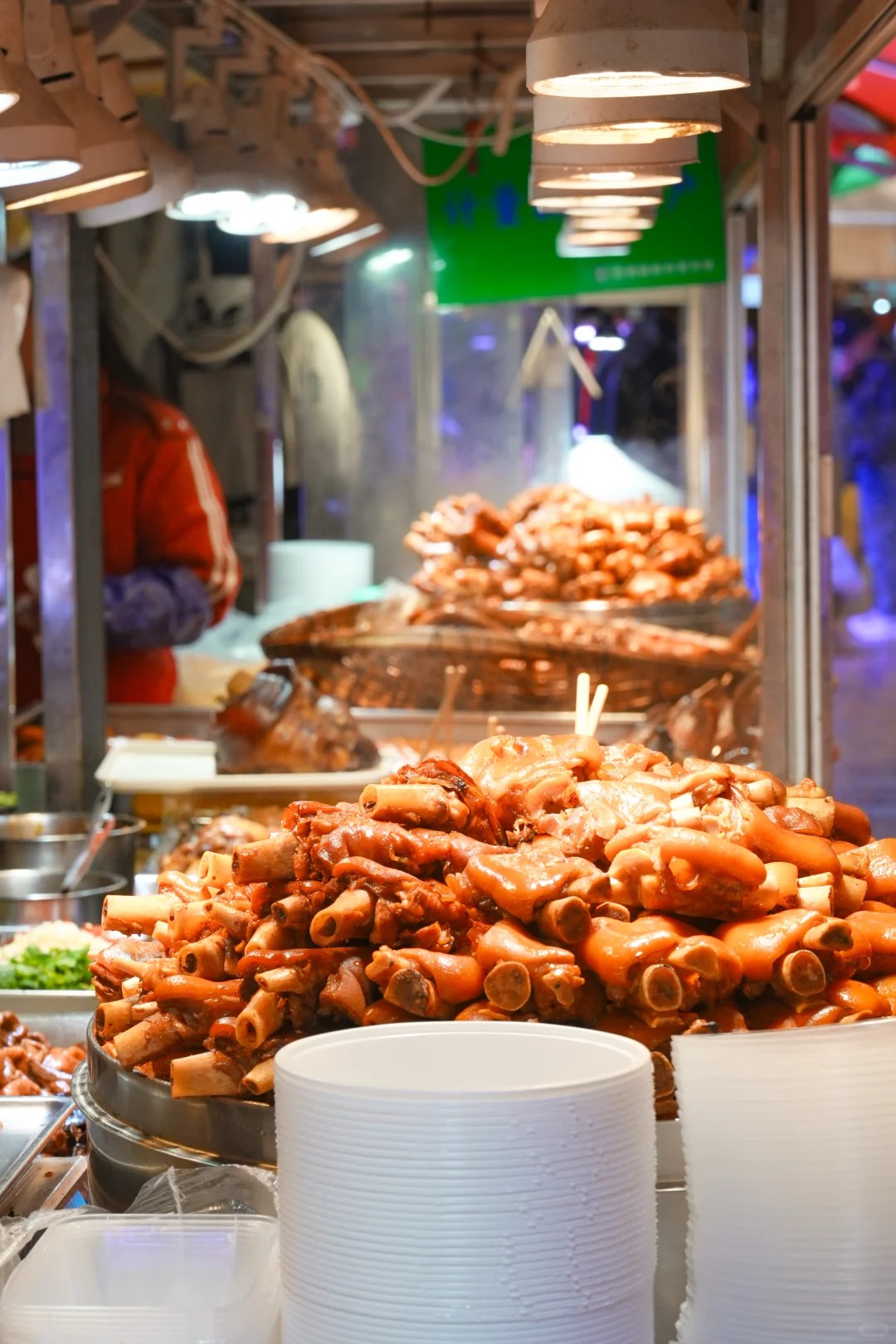 Đi chợ nông sản đâu chỉ mua rau, ấy là cuộc "đổi chác" lấy sinh khí mộc mạc, đủ sức chữa lành vạn bộn bề- Ảnh 15.