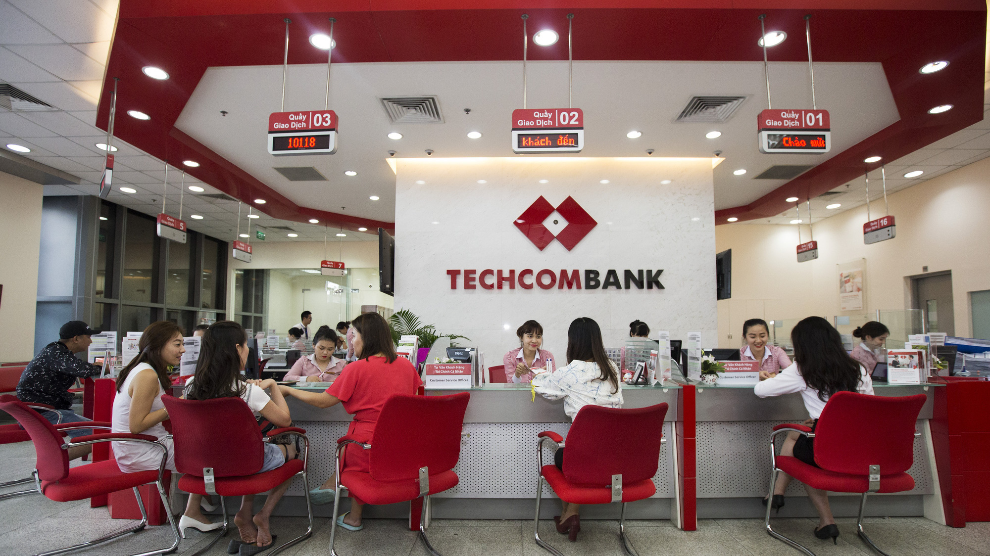 Lãi suất ngân hàng Techcombank tháng 3/2026: Gửi online tiếp tục vượt trội tại quầy, kỳ hạn nào có lãi suất cao nhất? - Ảnh 1.