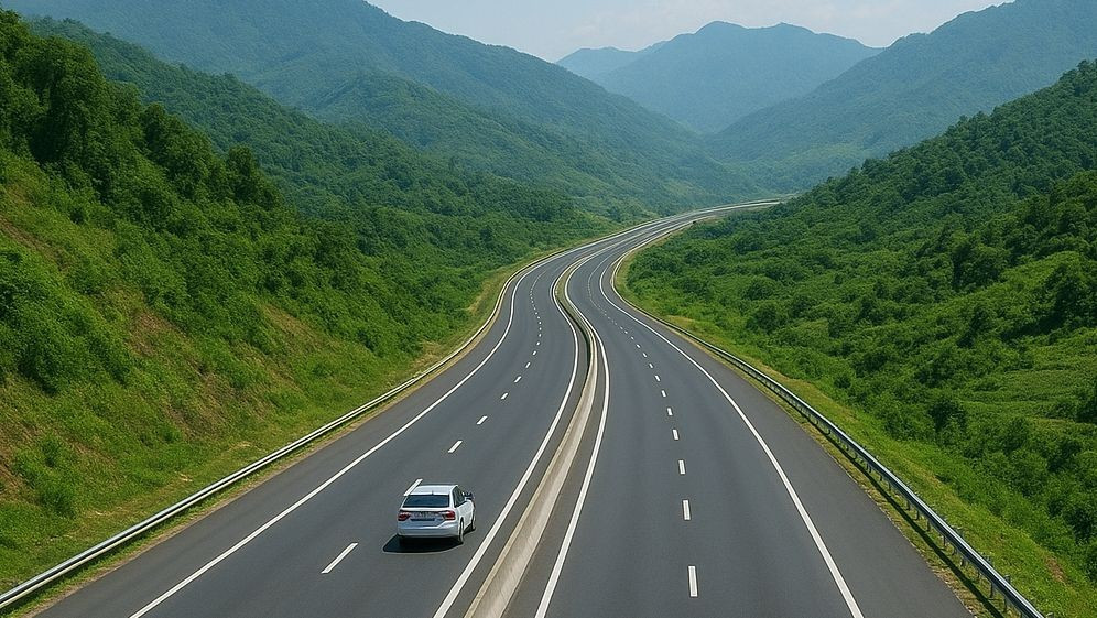 Khẩn trương dồn lực đón sóng đầu tư cao tốc, sân bay Lai Châu- Ảnh 2.