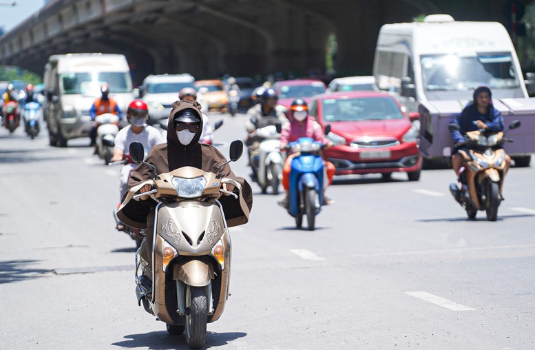 Khi nào nắng nóng sẽ bao trùm miền Bắc và xuất hiện mưa to chuyển mùa?- Ảnh 2.