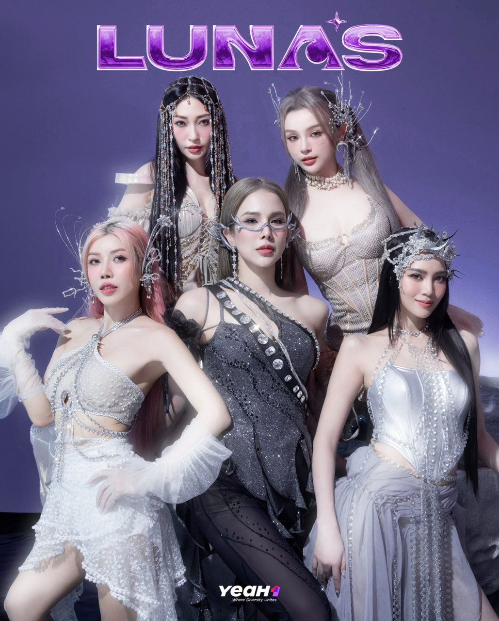 Mỹ nhân Việt khiến netizen Trung choáng váng: Lá ngọc cành vàng nhà ngoại giao, gia thế - tài năng tiểu thuyết cũng không dám viết- Ảnh 6.