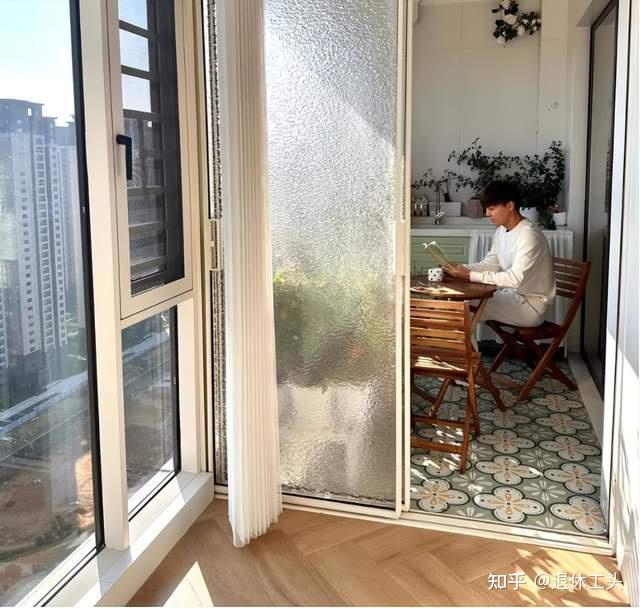 Cải tạo ban công 8m2 quá vi diệu, cái kết khiến hàng xóm cũng muốn "bắt chước"- Ảnh 9.