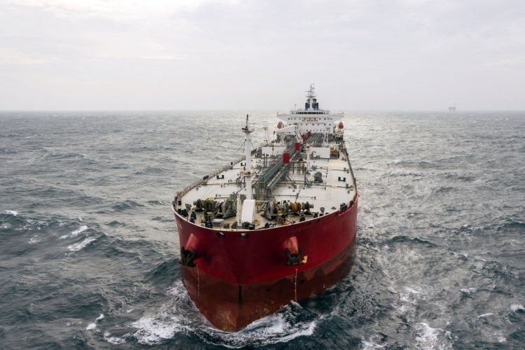 Mỹ cho phép giao dịch 140 triệu thùng dầu Iran nhưng một ông lớn lọc dầu lập tức từ chối: Giao dịch quá phức tạp - Ảnh 3.