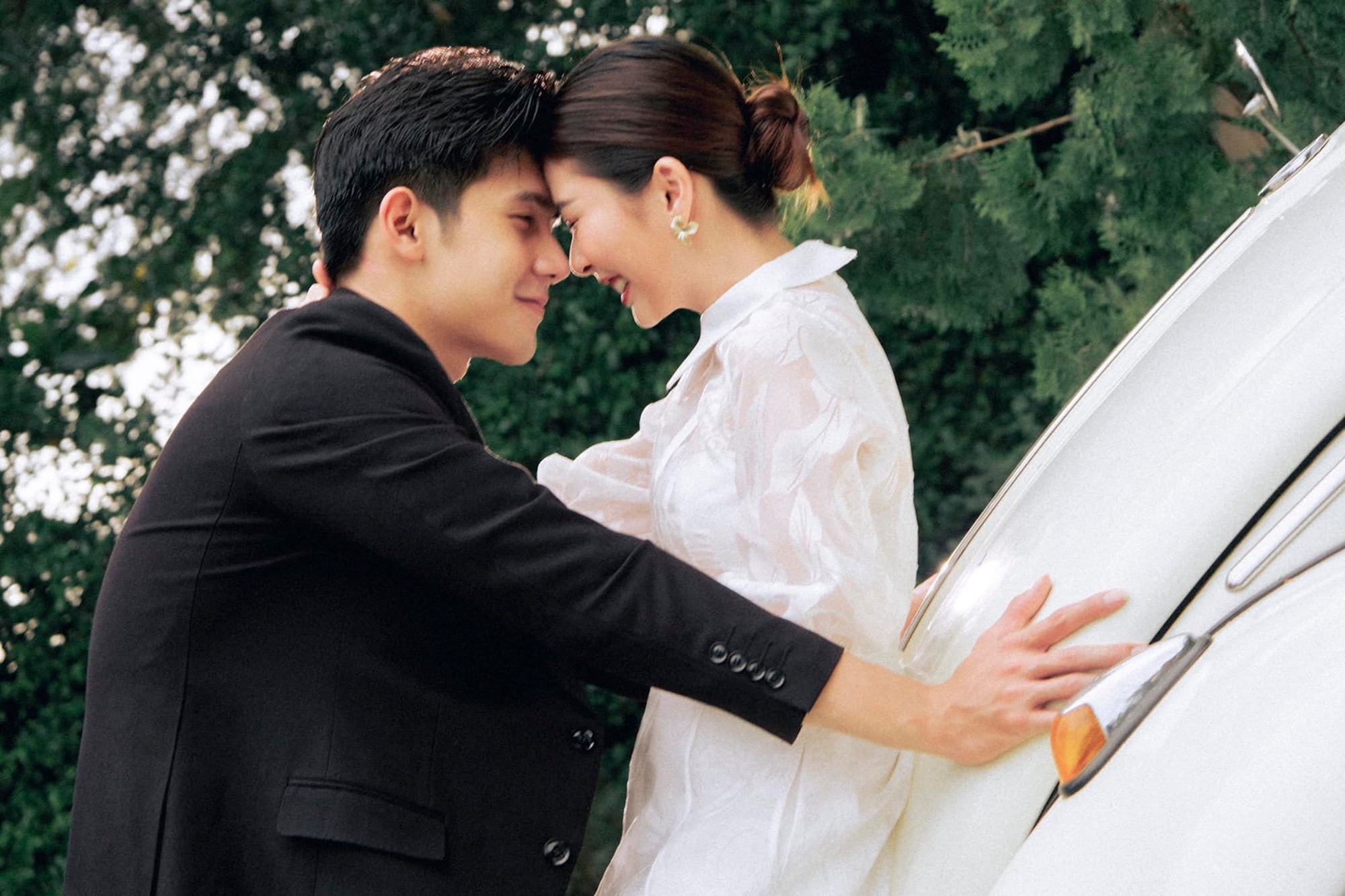 Cặp vợ chồng "gấp đôi visual": Bố bỉm chăm con khéo, yêu chiều vợ đúng chuẩn nam thần kiểu mới nhà nào cũng cần phải có - Ảnh 4.