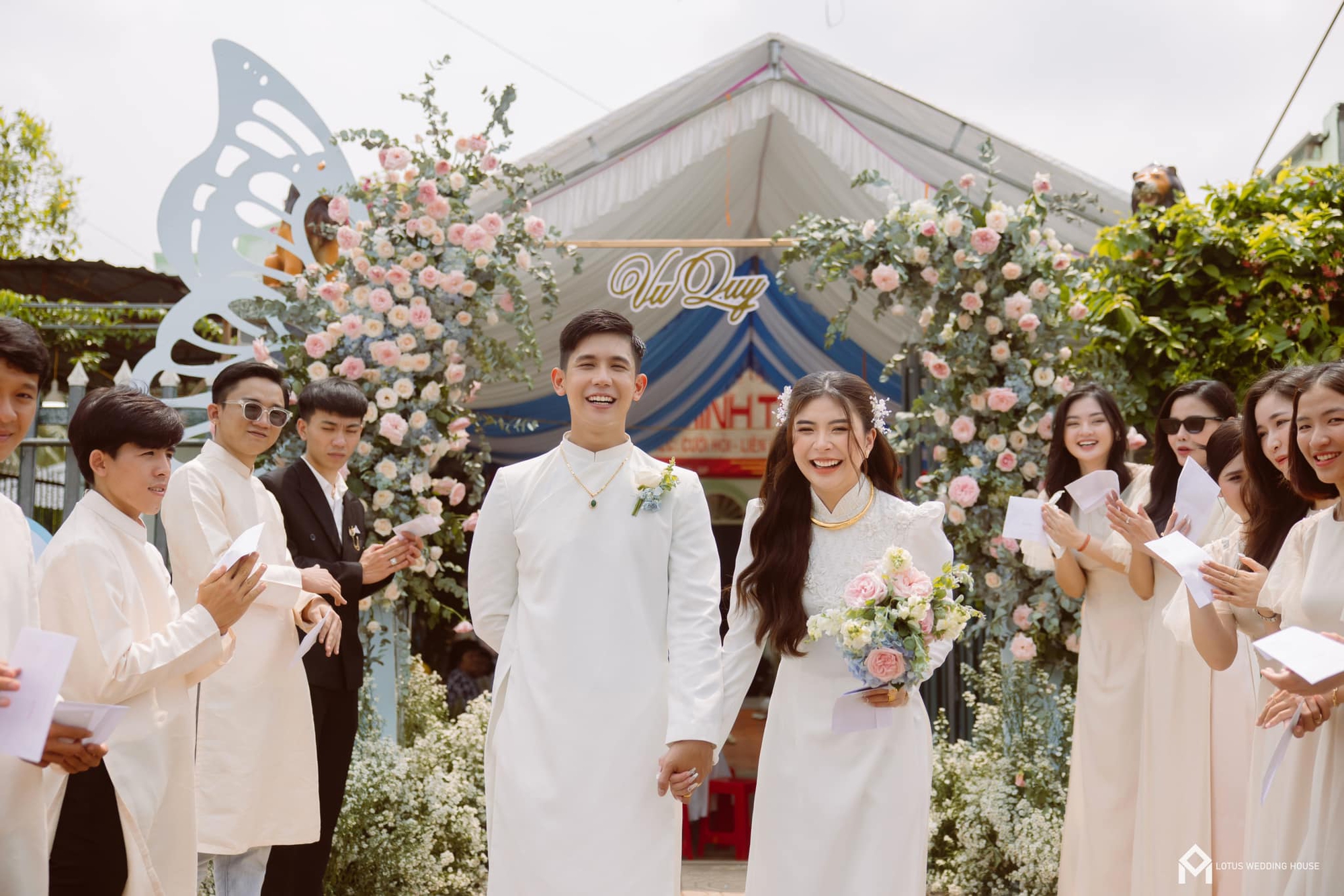 Cặp vợ chồng "gấp đôi visual": Bố bỉm chăm con khéo, yêu chiều vợ đúng chuẩn nam thần kiểu mới nhà nào cũng cần phải có - Ảnh 6.