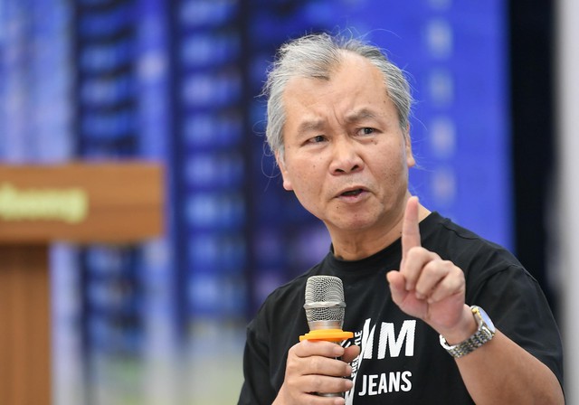 TS. Vũ Đình Ánh: Bất động sản chiếm tới 30% nền kinh tế, cần chấm dứt cách nhìn “tài sản chết” và siết tín dụng- Ảnh 1. TS. Vũ Đình Ánh: Bất động sản chiếm tới 30% nền kinh tế, cần chấm dứt cách nhìn “tài sản chết” và siết tín dụng- Ảnh 1.