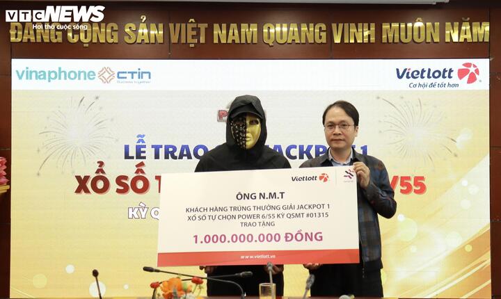 Doanh nhân ở Tây Ninh 'ẵm' giải độc đắc hơn 114 tỷ đồng - Ảnh 3.