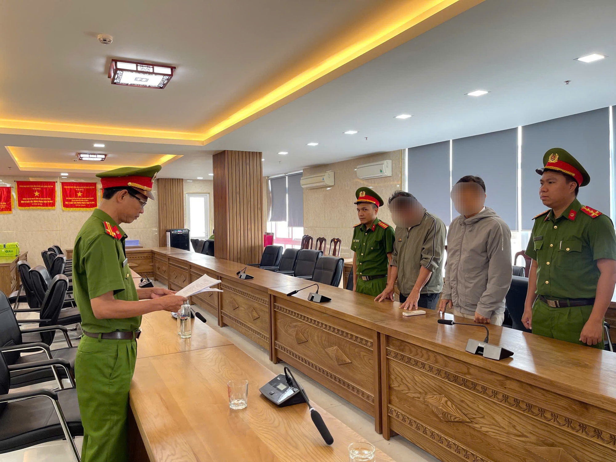 Đà Nẵng khởi tố doanh nghiệp mua bán hóa đơn giá trị gia tăng trái phép - Ảnh 1.