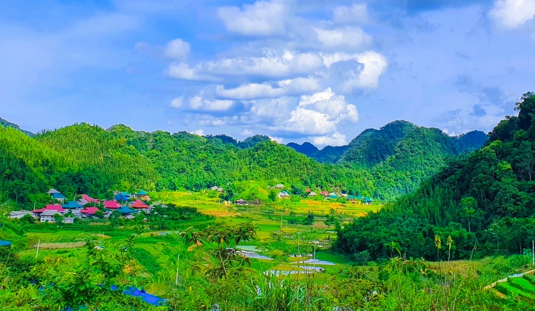 Kêu gọi đầu tư sân golf 18 lỗ ở điểm cao hơn 1.000 m được ví như "Sa Pa giữa lòng xứ Thanh" - Ảnh 2.