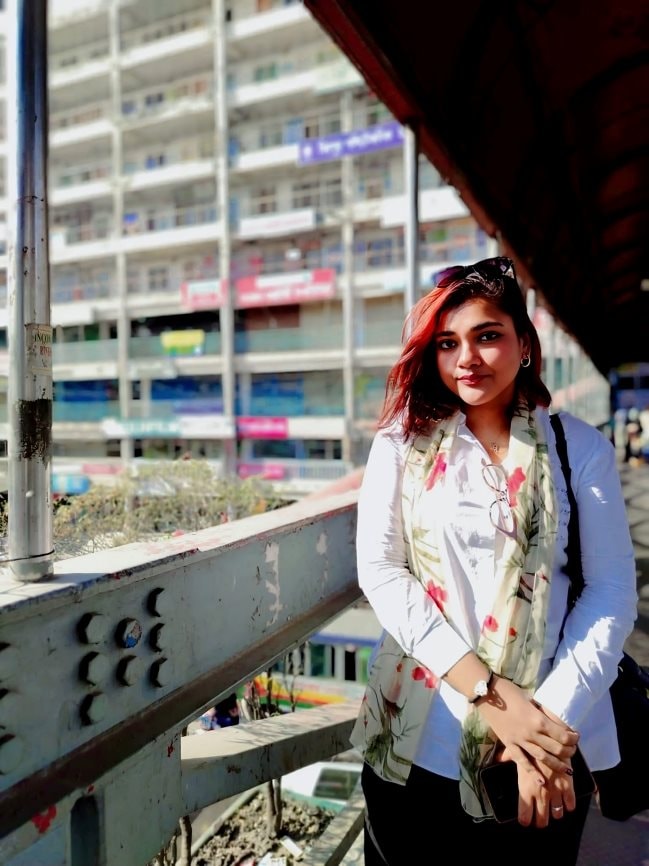 Bỏ việc quản lý ở tuổi 28, cô gái Bangladesh sang Việt Nam du học: “Ngay khi đến đây, tôi biết mình đã chọn đúng” - Ảnh 1.