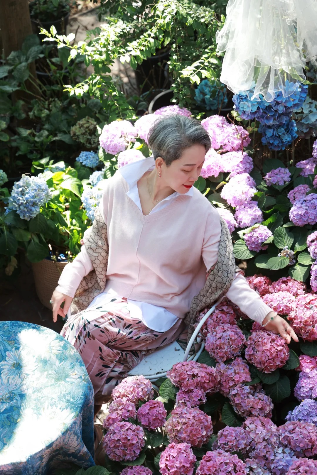 Tưởng tiết kiệm là khôn ngoan, ngờ đâu lại trắng tay lúc xế chiều: 5 lầm tưởng về tiền bạc đang âm thầm vắt kiệt tuổi trung niên của bạn - Ảnh 2.