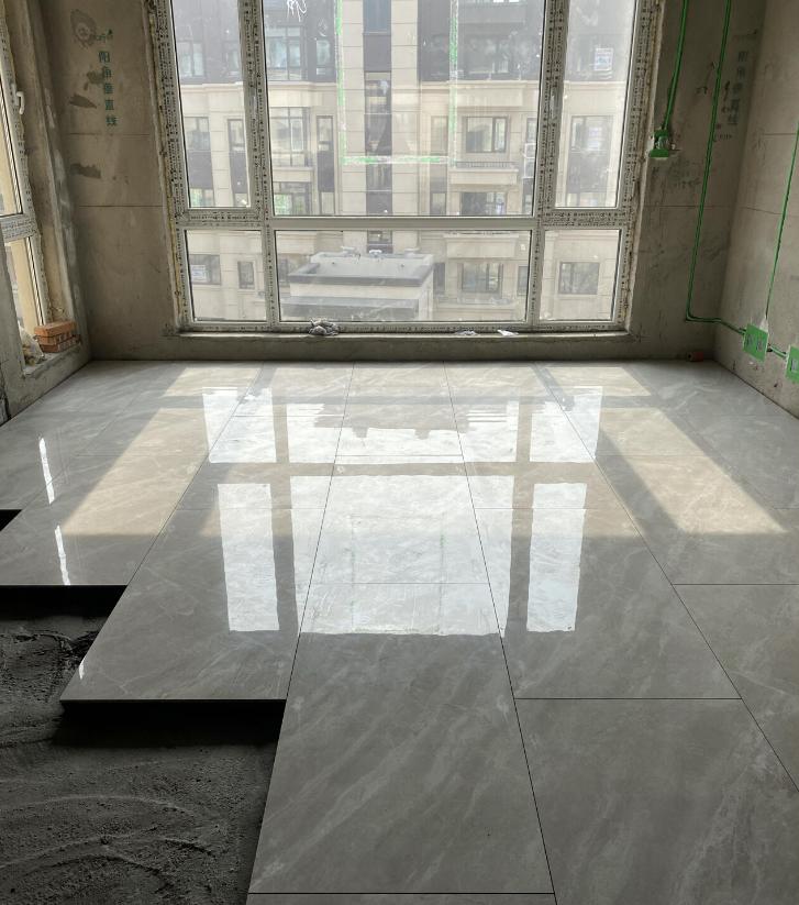 Bất chấp mọi lời khuyên, tôi vẫn lát gạch 600×1200mm cho phòng khách và sau khi ở 6 tháng, đây là điều tôi muốn nói thật- Ảnh 4.