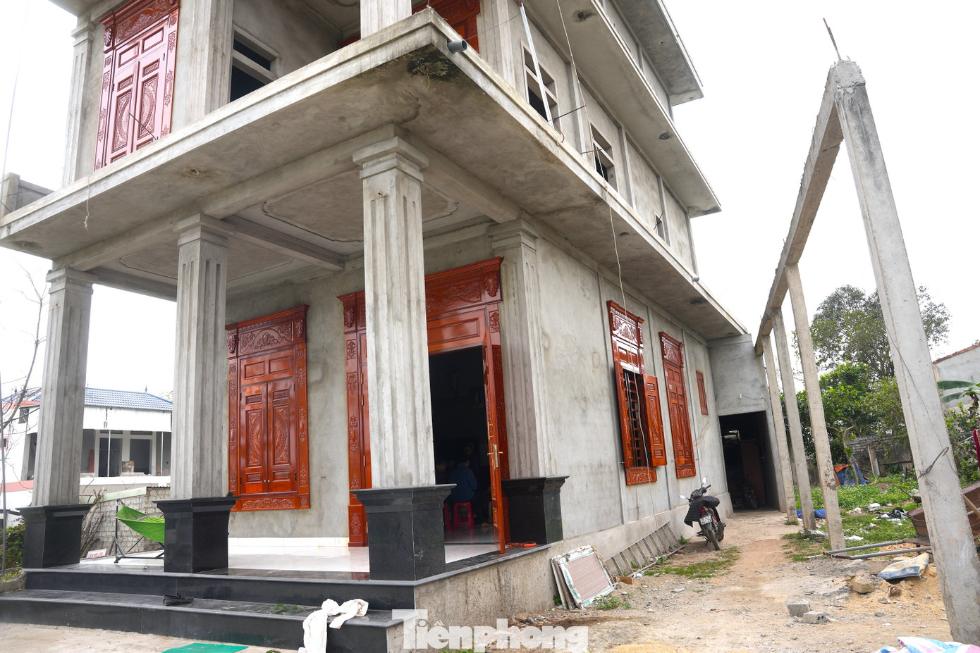 Bất ngờ về người đàn ông mù rong ruổi bán tăm, xây căn nhà 5 tỷ đồng- Ảnh 8.