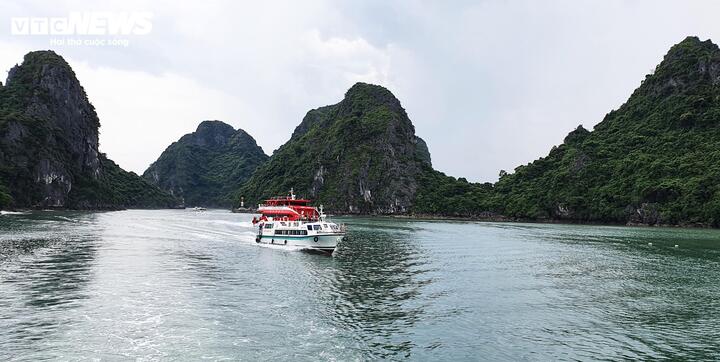 Tạp chí du lịch nổi tiếng Mỹ chọn Vịnh Bái Tử Long là kỳ quan ở Đông Nam Á- Ảnh 1.