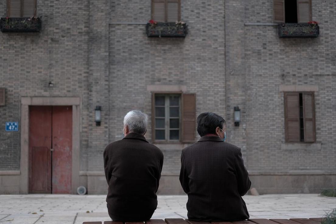 Tôi chi hơn 1 tỷ mua nhà cho bố mẹ ở tuổi già - 6 tháng sau mới hiểu: Hiếu thảo sai cách có thể khiến cả nhà tốn tiền lẫn sức khỏe - Ảnh 2.