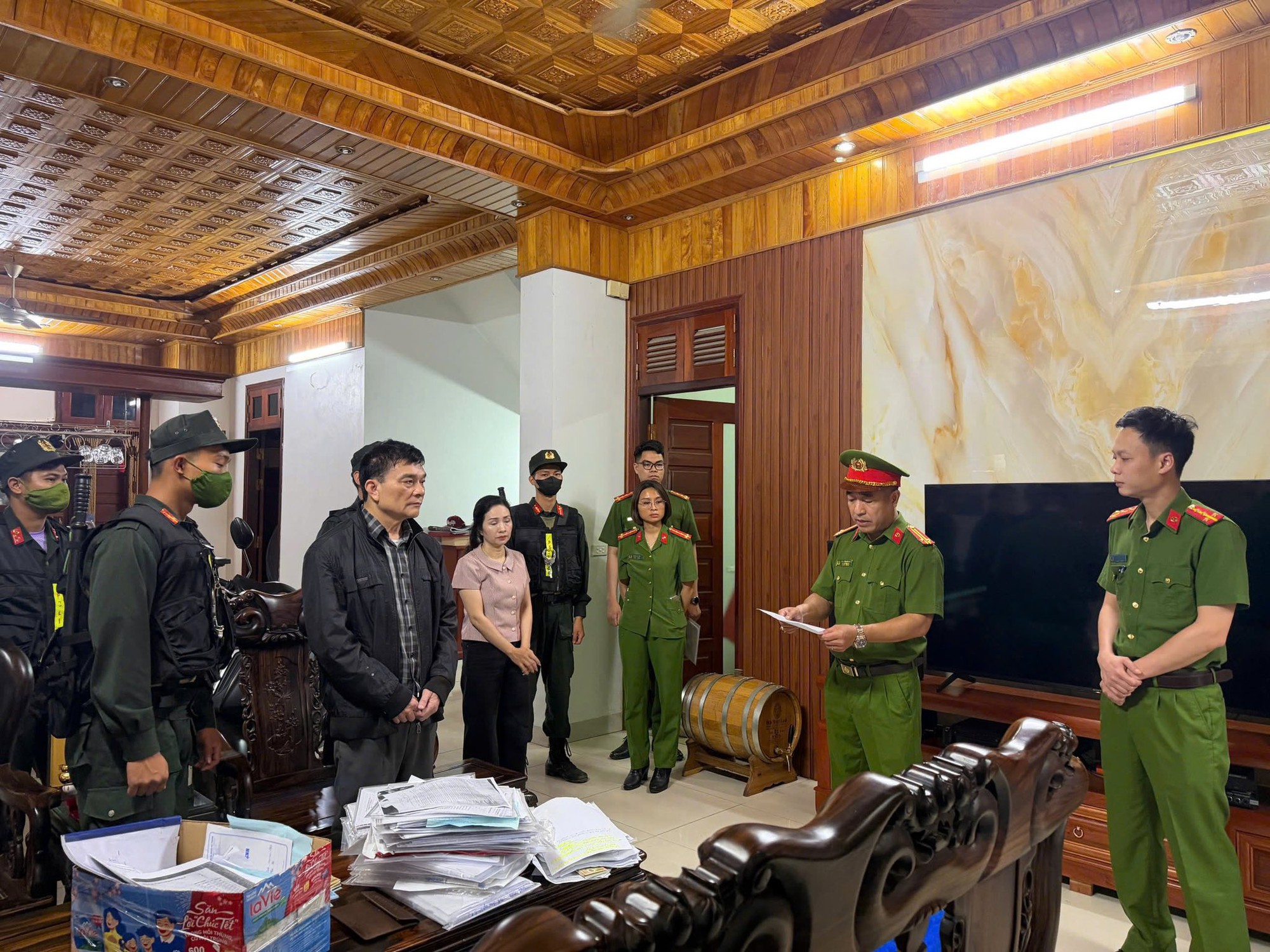 Chân dung 10 Giám đốc, Phó Giám đốc, kế toán vừa bị Công an bắt khẩn cấp trong chuyên án đặc biệt lớn - Ảnh 3.