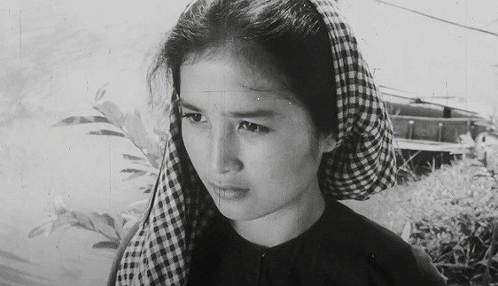 Nữ NSND có đôi mắt “đẹp nhất Việt Nam”: Ngôi sao điện ảnh nức tiếng một thời từng giành giải quốc tế, U90 sống một mình tại TP.HCM - Ảnh 2.