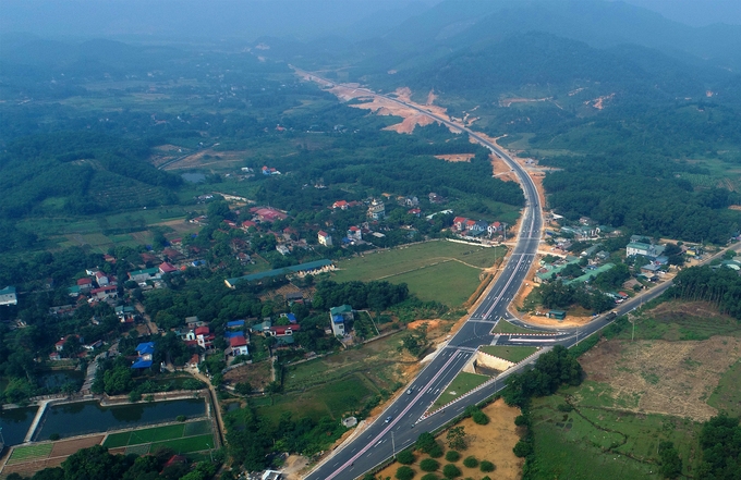 Việt Nam sẽ có tuyến cao tốc 182km xuyên Tây Bắc, vốn đầu tư gần 60.000 tỷ đồng   - Ảnh 1.
