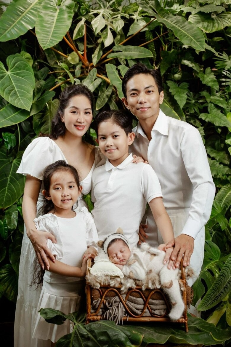 Nhà riêng trăm tỷ của Phan Hiển - Khánh Thi: Rộng 800m² nằm sát mặt đường lớn, oách đến nỗi ai đi ngang cũng ngoái nhìn- Ảnh 15.