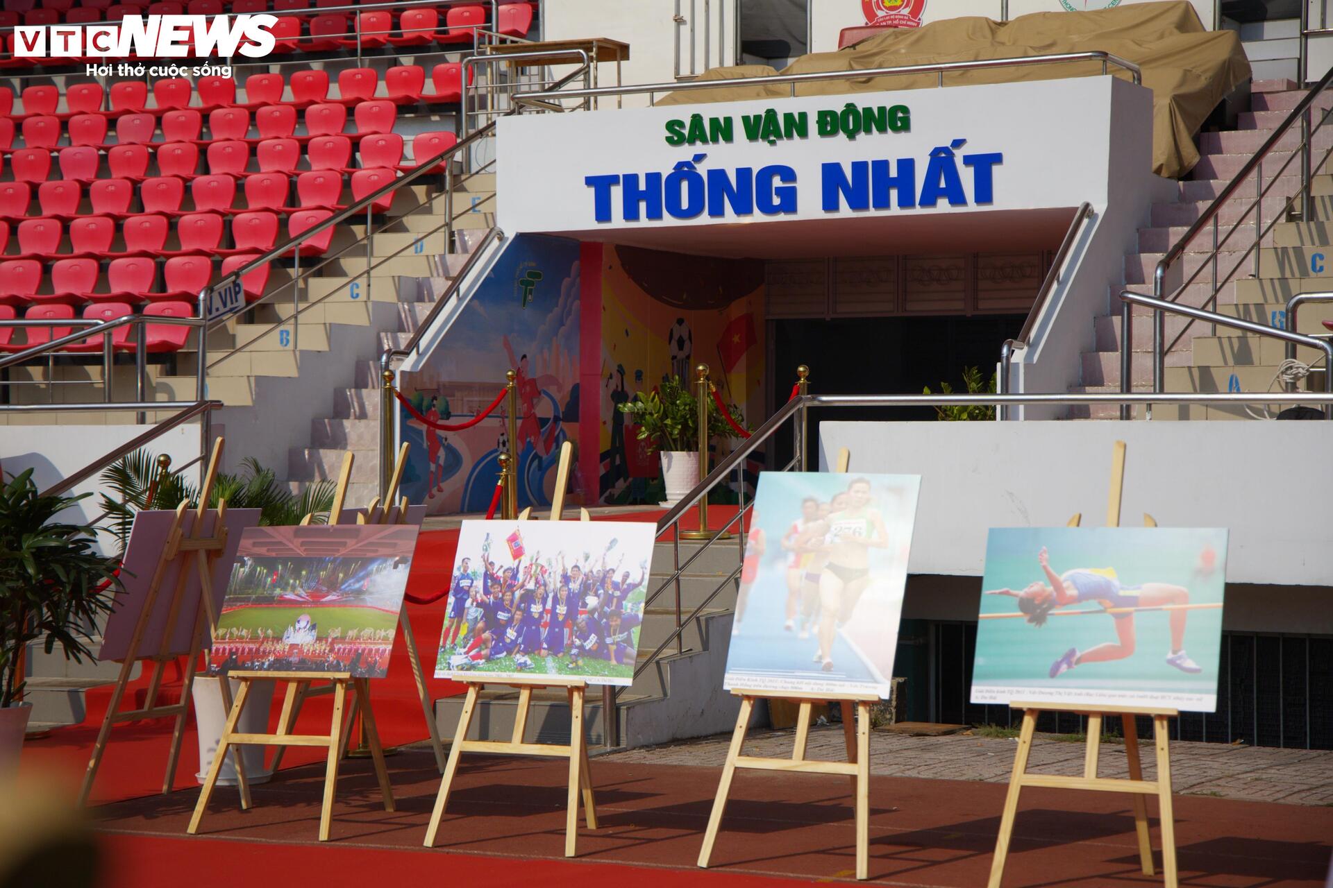 Cận cảnh sân vận động vừa được khởi công cải tạo gần 320 tỷ đồng- Ảnh 9.