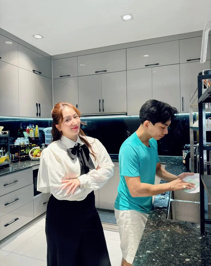 Nhà riêng trăm tỷ của Phan Hiển - Khánh Thi: Rộng 800m² nằm sát mặt đường lớn, oách đến nỗi ai đi ngang cũng ngoái nhìn- Ảnh 8.