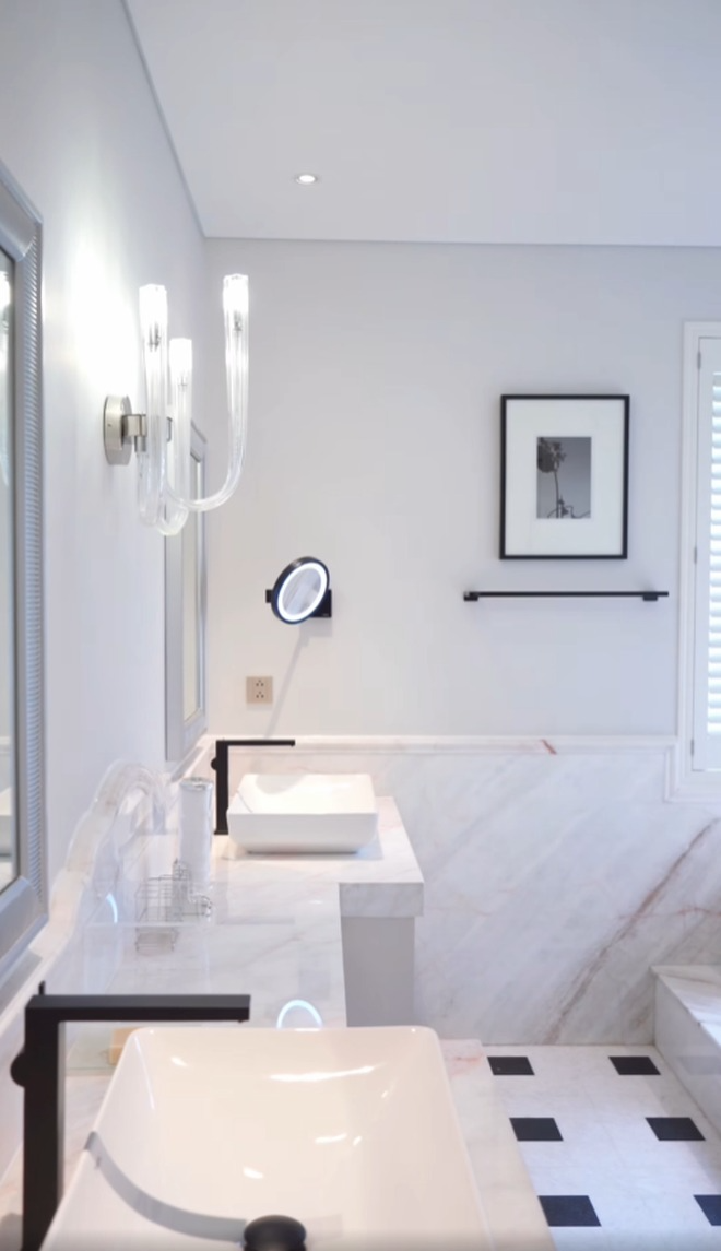 Cuộc sống xa xỉ của hội mỹ nhân Vbiz sinh năm 1990: Ninh Dương Lan Ngọc ở biệt thự hạng sang, Huyền Lizzie sống chill trong căn hộ đẹp như Pinterest- Ảnh 31.